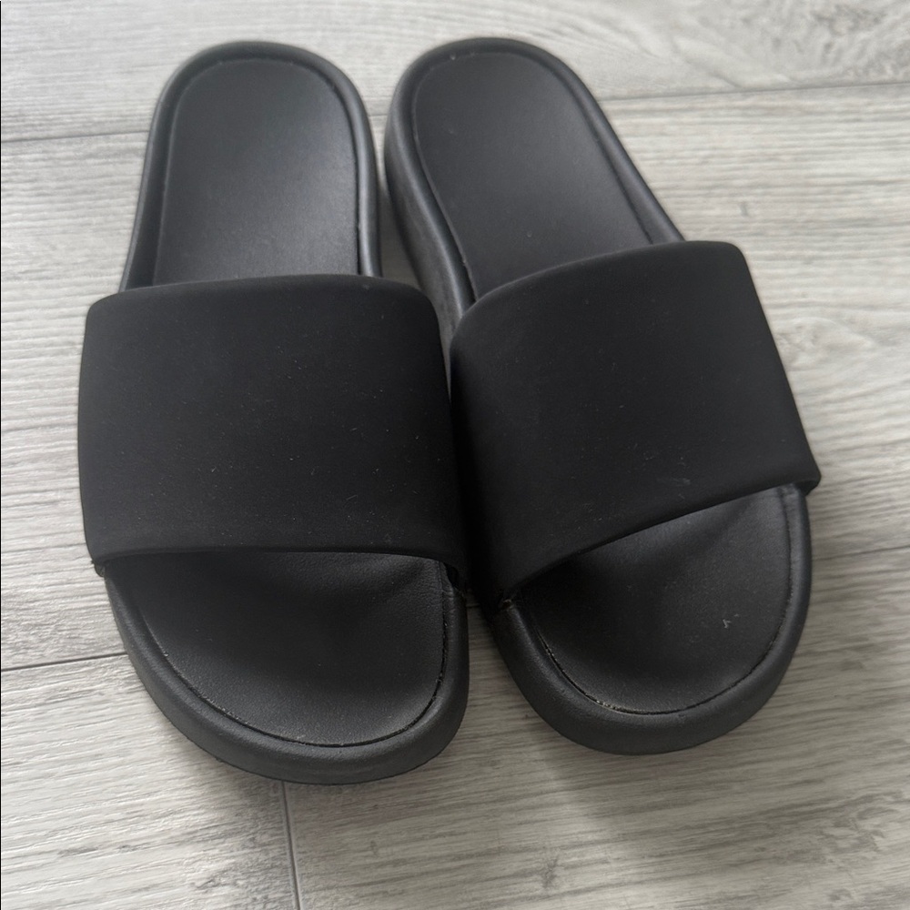 Casual Black Slide Sandals
